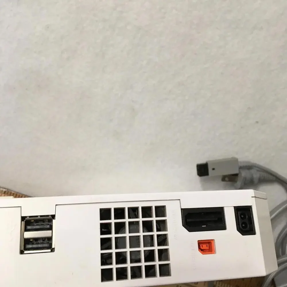 2006 Nintendo RVL-001 Compatible White Console Only W/Cord Tested